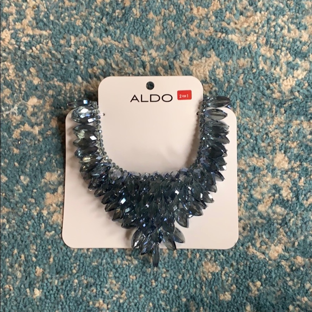 Beautiful NWT Blue Aldo Statement Necklace